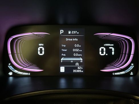 Used 2024 Kia Soul LX w/ Option Group 015 FWD image 10