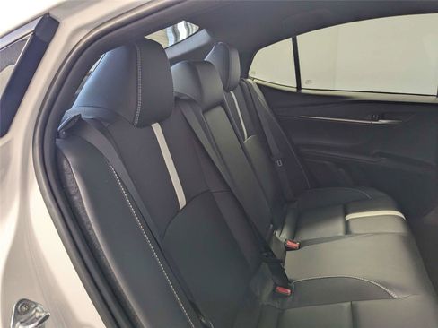 Certified 2025 Toyota Camry SE FWD image 27