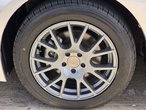 Used 2024 Toyota Corolla LE image 8