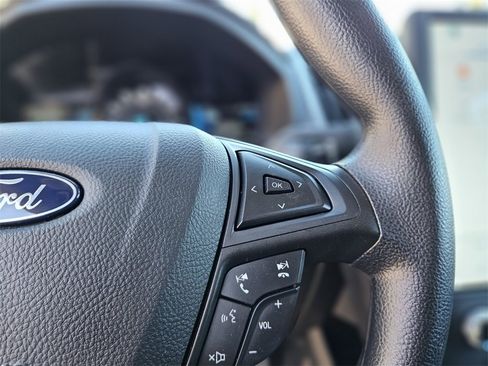 Used 2022 Ford Edge SE image 27