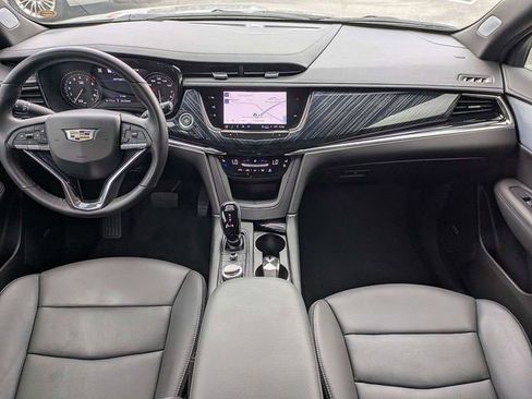 Certified 2024 Cadillac XT6 Premium Luxury w/ Technology Package AWD/4WD image 14