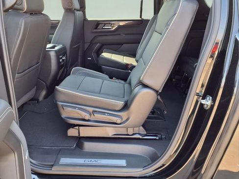 New 2026 GMC Yukon XL Elevation AWD/4WD image 25