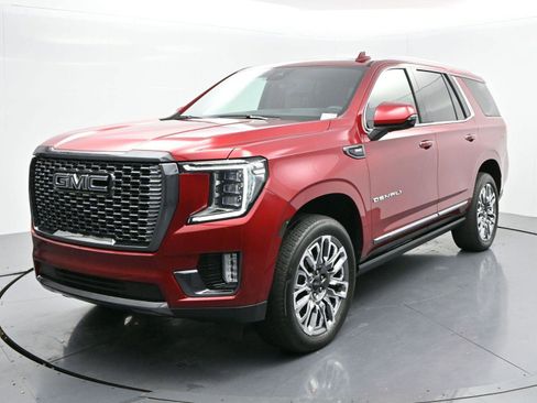 Used 2024 GMC Yukon Denali Ultimate image 3