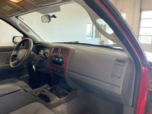 Used 2005 Dodge Dakota SLT w/ Sport Appearance Group AWD/4WD image 16