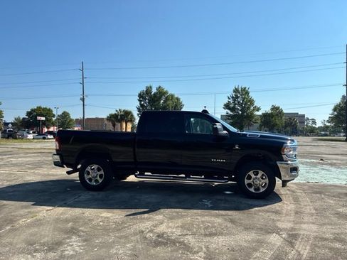 Used 2024 RAM 2500 Big Horn AWD/4WD image 2