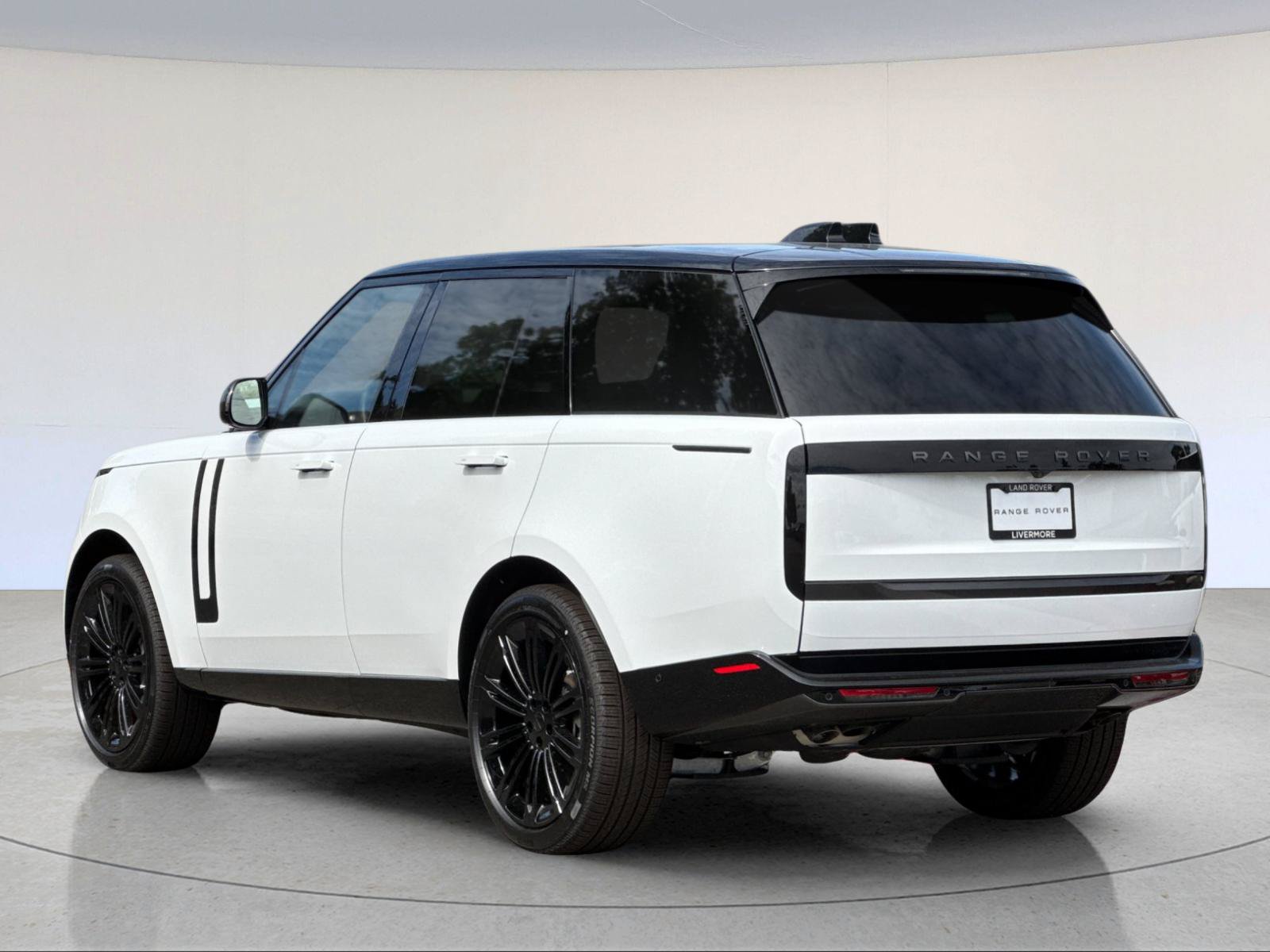 New 2026 Land Rover Range Rover SE AWD/4WD image 4