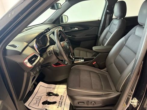 Used 2022 Chevrolet TrailBlazer RS w/ Sun and Liftgate Package AWD/4WD image 14
