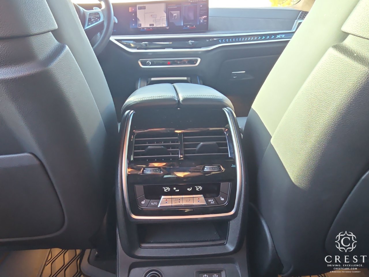Used 2023 BMW X7 xDrive40i w/ M Sport Package AWD/4WD image 16