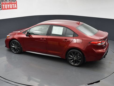 Used 2025 Toyota Corolla SE FWD image 18