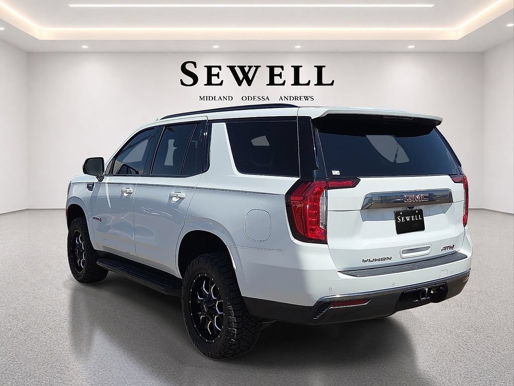 Used 2024 GMC Yukon AT4 w/ Technology Package AWD/4WD image 3