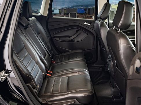 Used 2018 Ford Escape Titanium image 34