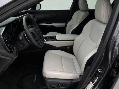 Certified 2024 Lexus RX 350 Premium w/ Accessory Package AWD/4WD image 11