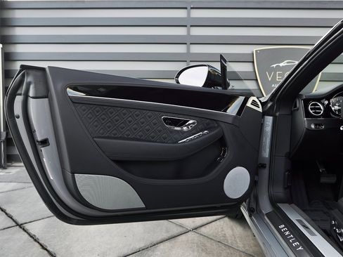 Used 2024 Bentley Continental GT S image 21