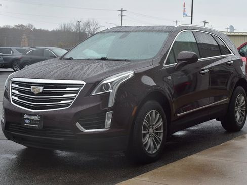 Used 2018 Cadillac XT5 Luxury w/ LPO, Wheel Lock Package image 12