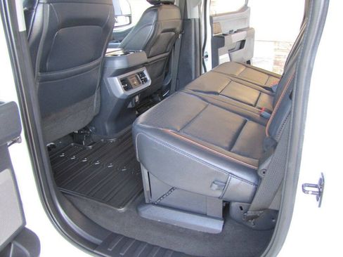 Used 2025 Ford F250 Lariat w/ Tremor Off-Road Package AWD/4WD image 19