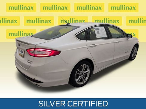 Used 2015 Ford Fusion Titanium image 4