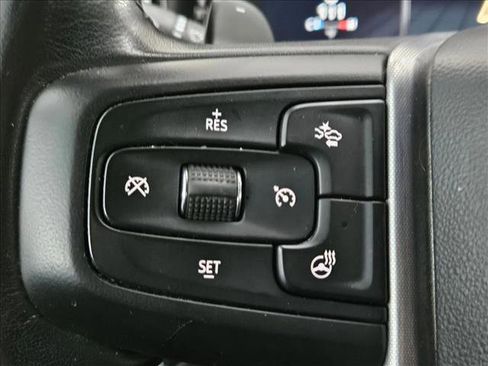 Used 2023 GMC Sierra 1500 SLT AWD/4WD image 18