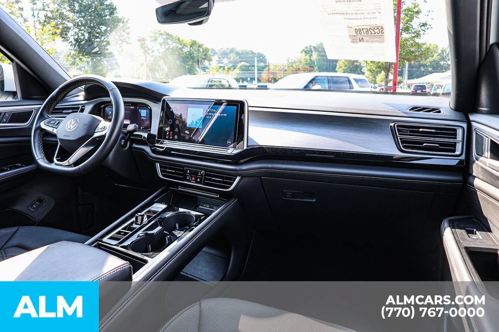 Used 2025 Volkswagen Atlas Cross Sport SE FWD image 30