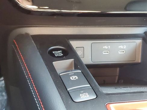 New 2026 Nissan Kicks SR w/ Cold Weather Package image 29