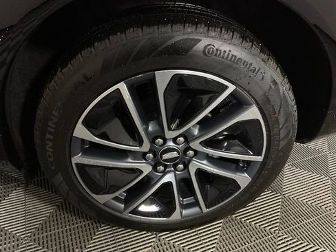 New 2026 Cadillac Optiq Sport 1 w/ LPO, Floor Liner Package AWD/4WD image 38