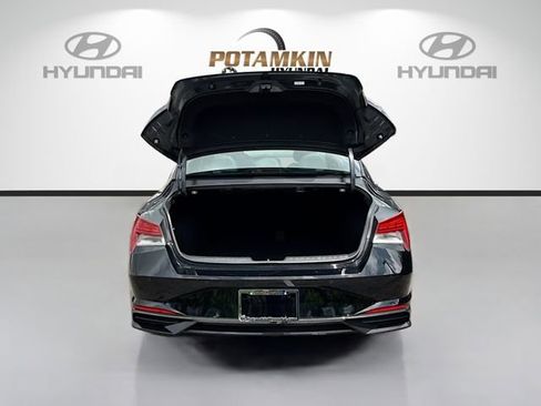 Certified 2023 Hyundai Elantra Limited w/ Cargo Package image 24