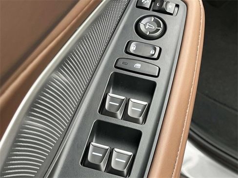 Used 2026 Acura MDX w/ Technology Package image 32