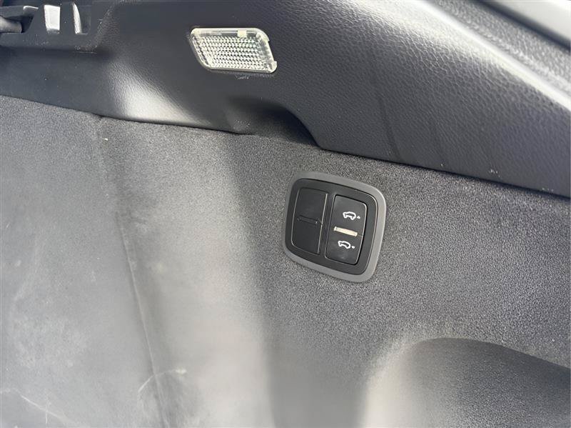 Used 2018 Porsche Macan GTS AWD/4WD image 44