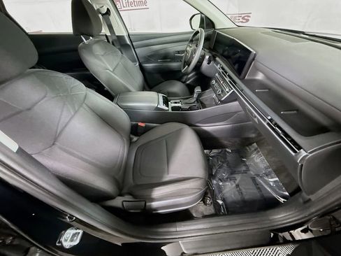 Certified 2025 Hyundai Tucson SE AWD/4WD image 30