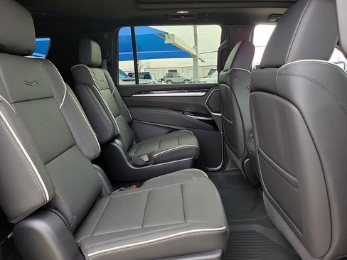 Used 2026 Cadillac Escalade ESV Sport w/ LPO, Floor Liner Package RWD image 25
