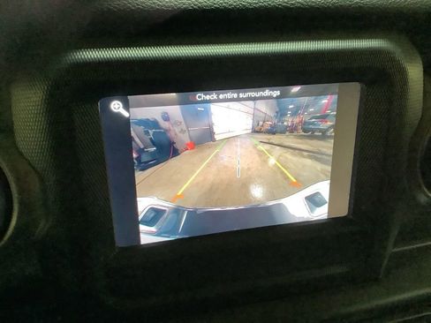 Used 2021 Jeep Gladiator Willys image 34