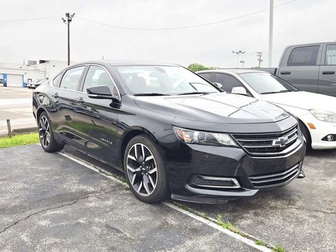 Used 2019 Chevrolet Impala LT FWD image 1