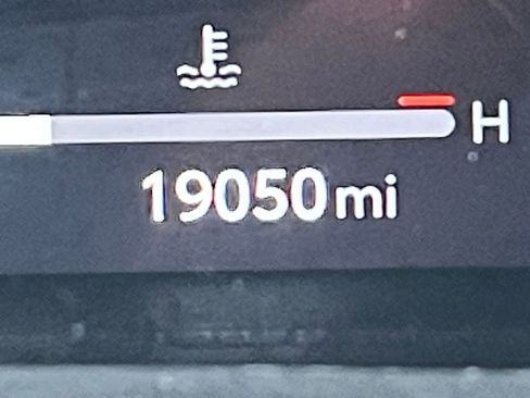 Used 2025 Toyota Tacoma TRD Off-Road image 40