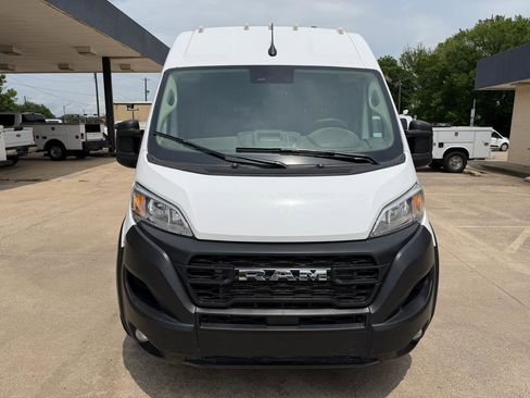 Used 2025 RAM ProMaster 2500 w/ Convenience Group FWD image 8