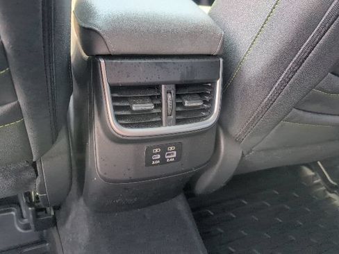 Used 2025 Subaru Outback Onyx Edition AWD/4WD image 38