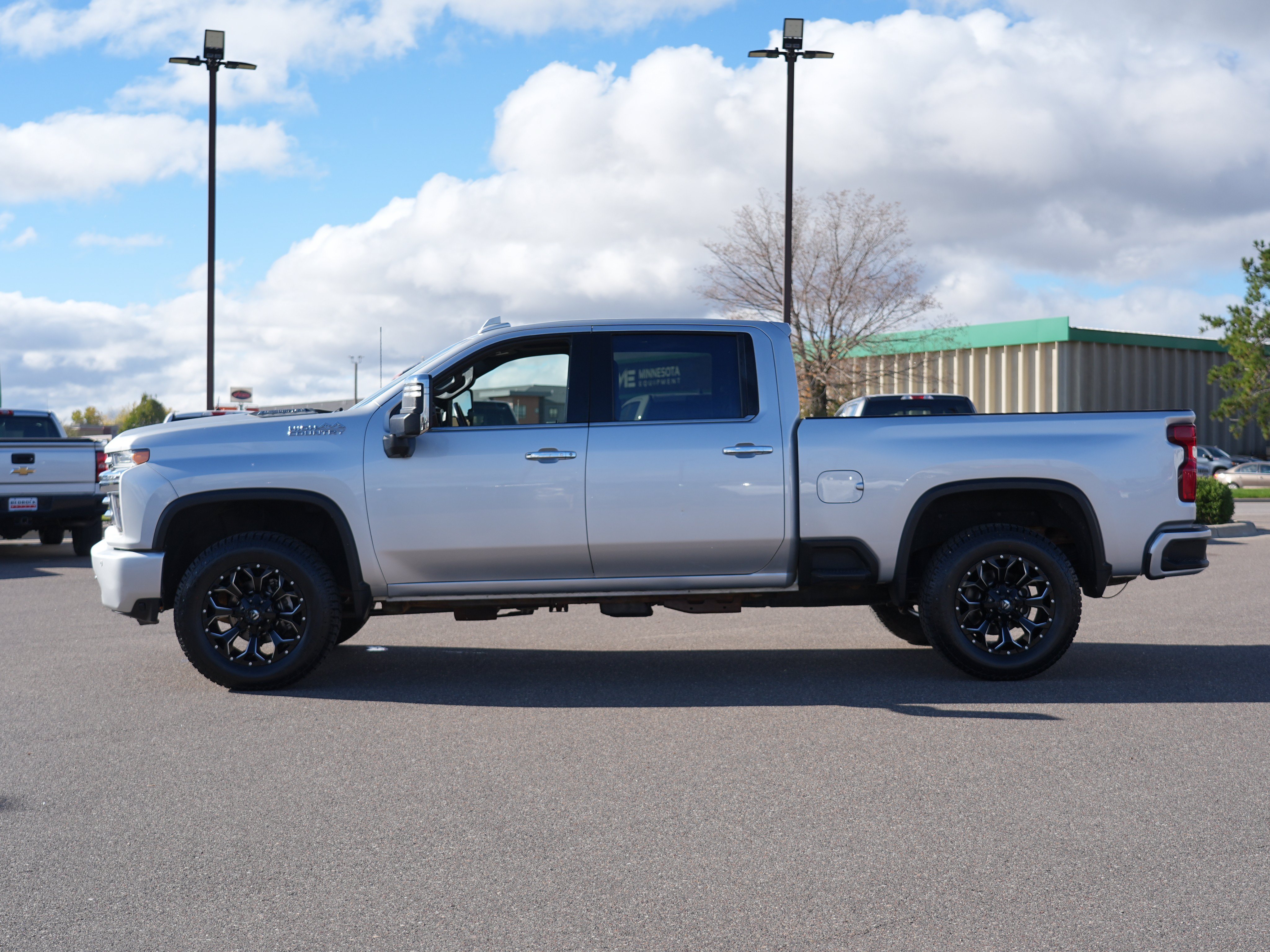 Used 2022 Chevrolet Silverado 2500 High Country w/ Safety Package II AWD/4WD image 6