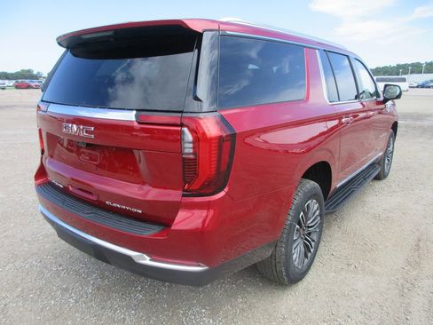 New 2026 GMC Yukon XL Elevation w/ Elevation Premium Package AWD/4WD image 4