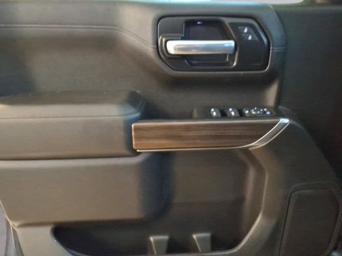 Used 2022 Chevrolet Silverado 1500 LT AWD/4WD image 13