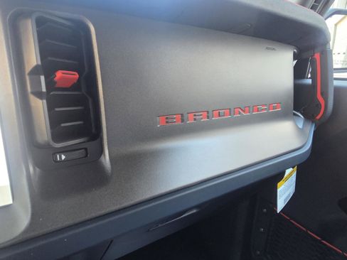 New 2025 Ford Bronco Raptor AWD/4WD image 15