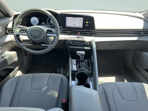 Certified 2023 Hyundai Elantra SEL w/ Convenience Package FWD image 17