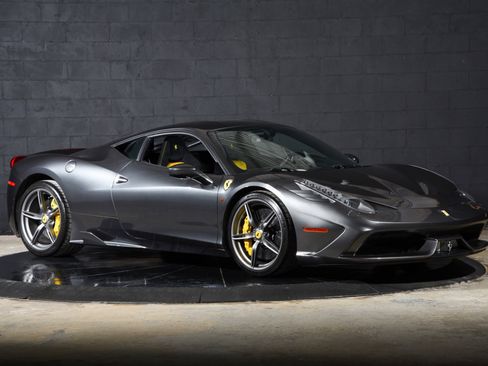 Used 2014 Ferrari 458 Speciale Coupe RWD image 7