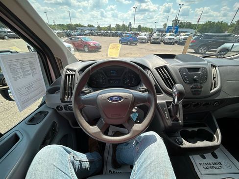 Used 2017 Ford Transit 250 130 Low Roof RWD image 24