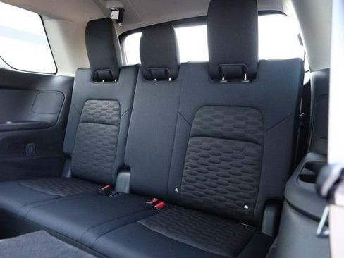 Certified 2025 Nissan Pathfinder SV w/ SV Premium Package FWD image 28
