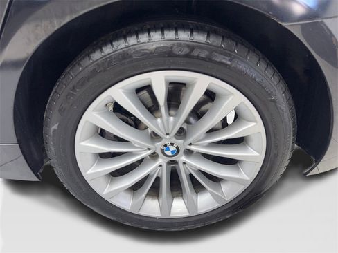 Used 2022 BMW 530i w/ Premium Package image 85