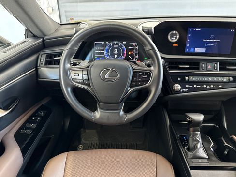 Certified 2025 Lexus ES 350 w/ Accessory Package (Z2) FWD image 18