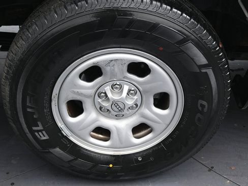 Used 2022 Nissan Frontier S image 28