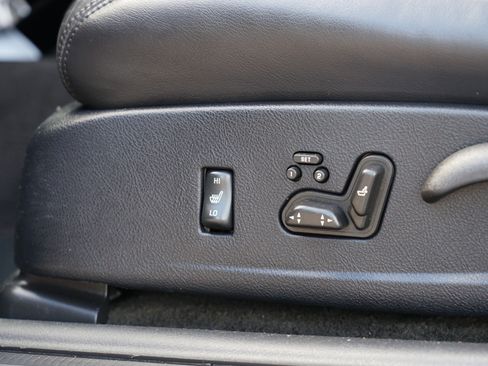 Used 2006 Chevrolet SSR w/ Preferred Equipment Group image 19