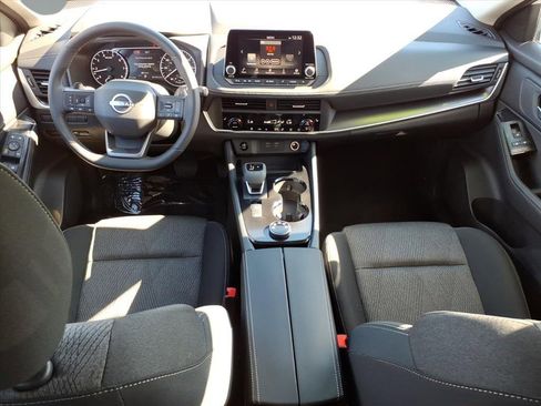 Used 2026 Nissan Rogue SV w/ Cold Weather Package image 7