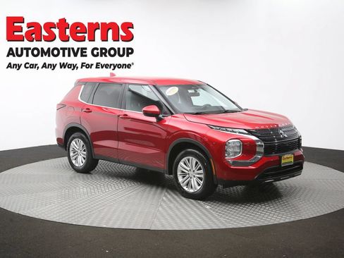 Used 2024 Mitsubishi Outlander ES AWD/4WD image 48
