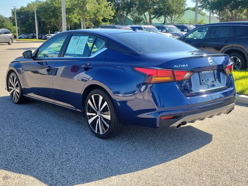 Certified 2021 Nissan Altima 2.5 SR FWD image 7