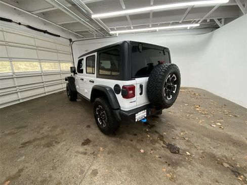 Used 2024 Jeep Wrangler Rubicon image 4